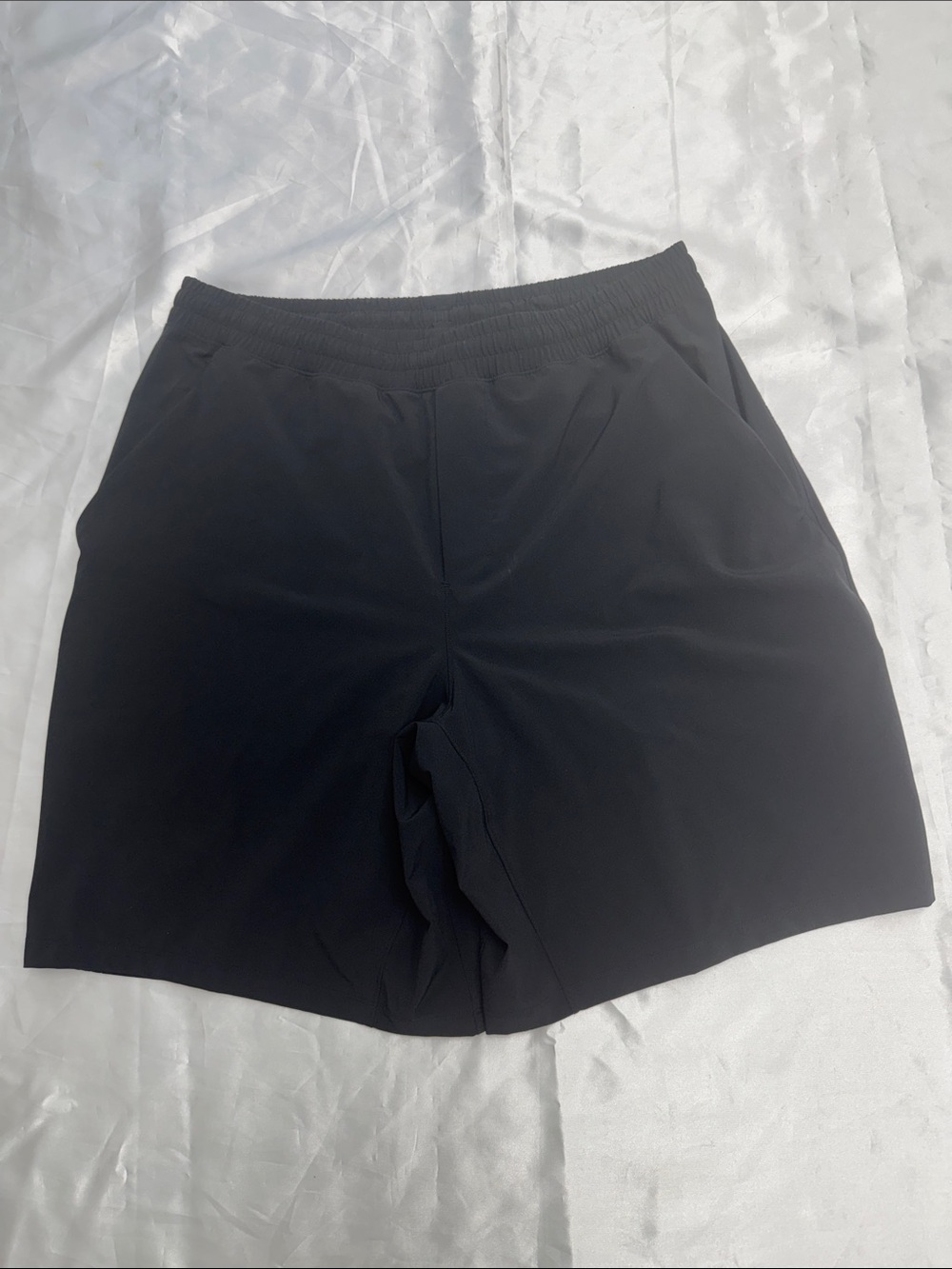 Men Black Lululemon Shorts sz. xl